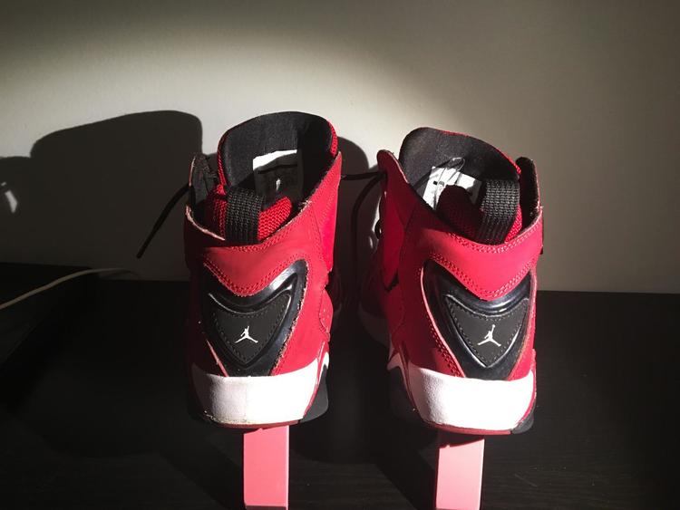 jordan true flight size 8