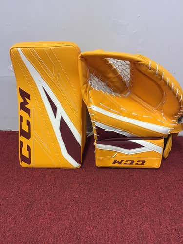 University Of Minnesota Duluth CCM EFlex 4 Blocker & Eflex II Glove Pro Stock Item#UMDGG98