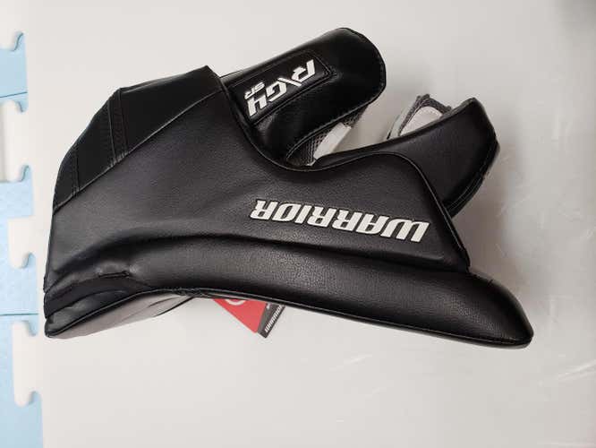 New Warrior Ritual G4 Goalie Blocker Regular Senior all Black