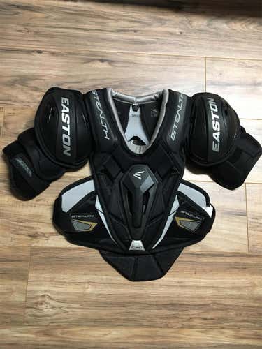 Stealth C9.0 Shoulder Pads Senior
