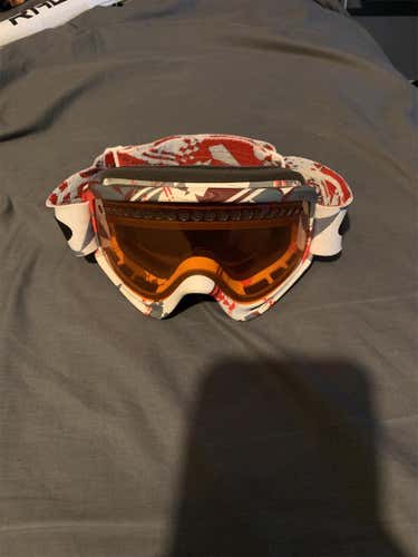 New Oakley Snowboard Goggles
