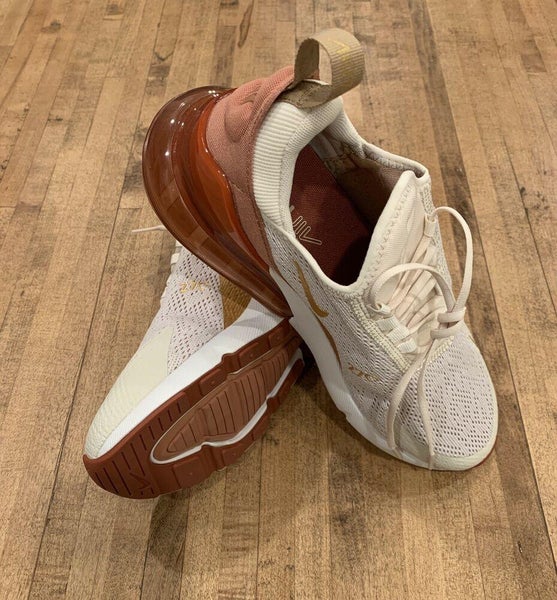 Nike Air Max 270 Blush Peach/Light Cream/Terra Blush White AH6789-203 Sz 8.5