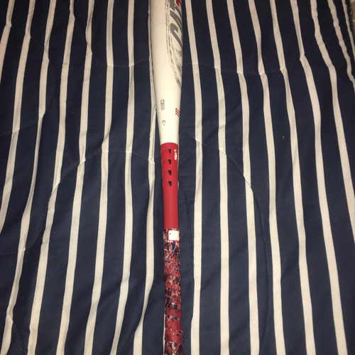 CAT 7 Bat