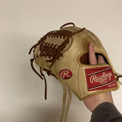 RAWLINGS HEART OF THE HIDE GREAT DEAL