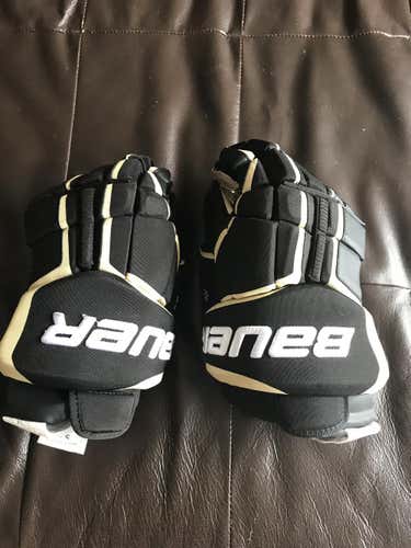 New Bauer Gloves Senior Pro Stock - Pittsburgh Penguins
