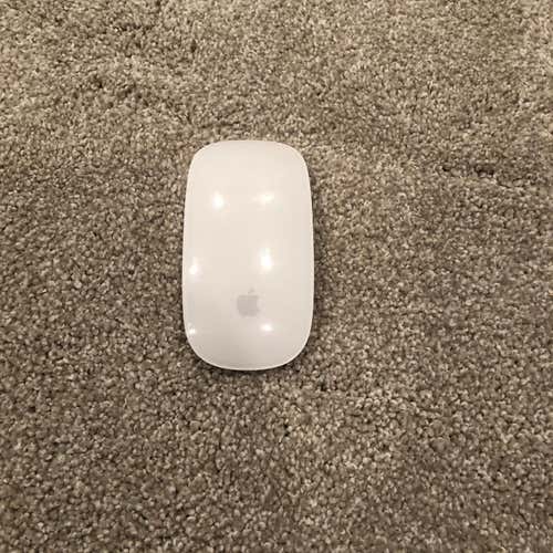 Apple Mighty Mouse 2 And Keyboard