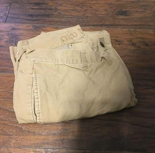 Old Navy  Khaki Chino Pants size 34 x 30