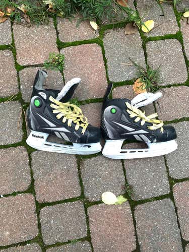 4k Hockey Skates Youth Size 3