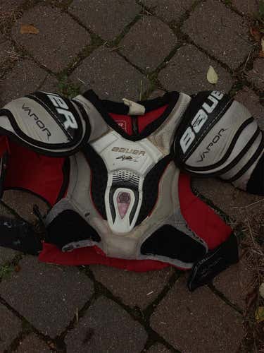APX Bauer Shoulder Pads Senior