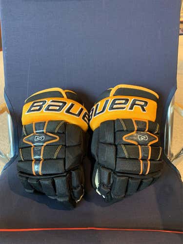Nexus 9000 Gloves Senior