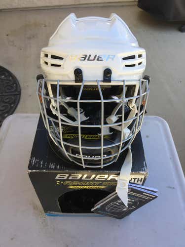 Bauer Re-Akt 100 Helmet