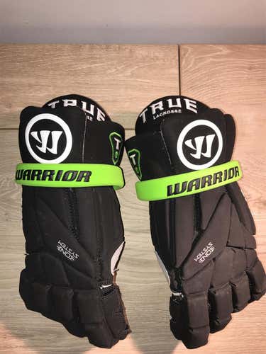 True National Warrior Evo Lacrosse Gloves