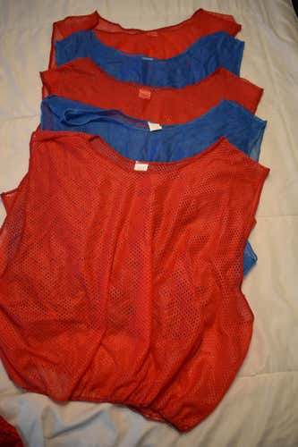 Mesh Jersey / Pinnies - Red and Blue - 5 Total