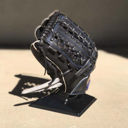 Gloveworks Glove