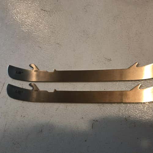 New + Never sharpened Bauer LS4 Steel