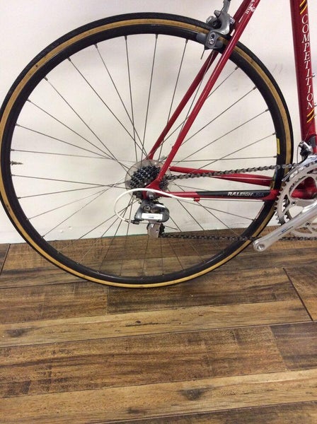 red raleigh road bike
