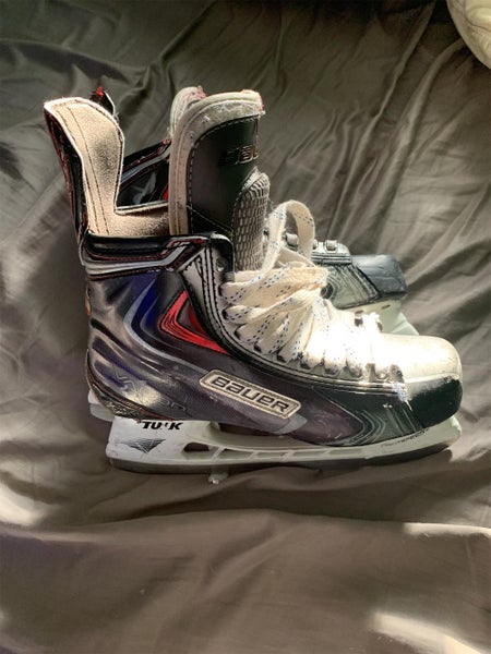 Vapor APX2 Hockey Skates Senior Pro Stock Size 9 FSOT FOR SIZE 10.5