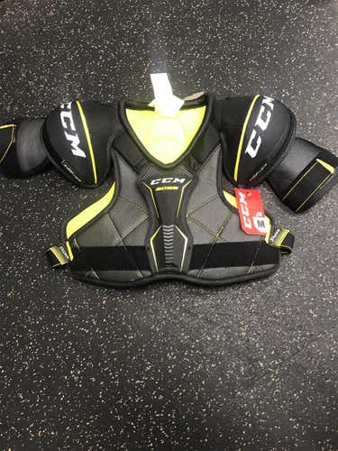 New CCM Tacks 3092 Junior Medium Shoulder Pads