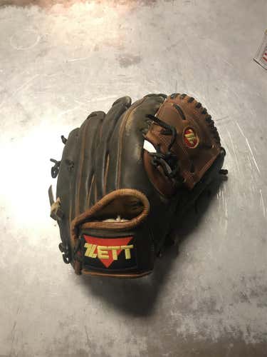 Zett BIG-1504 zifect 11” Baseball Glove