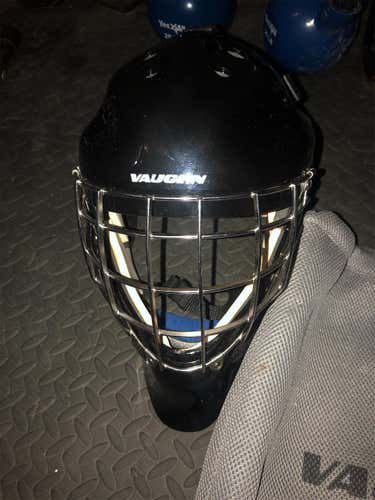 New VM7700 Goalie Mask Senior