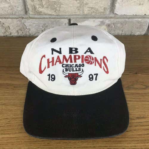 Vtg 1997 Chicago Bulls Champions Snapback Hat White Black Faded NBA Jordan Rare