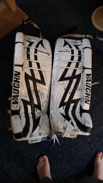 Vaughn Velocity V3 Goalie Leg Pads Senior