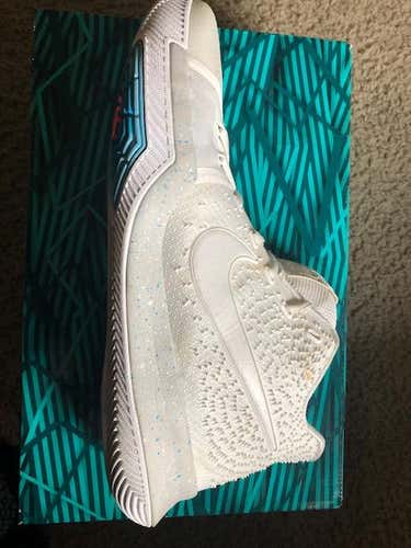 Nike Kyrie 3 Shoes