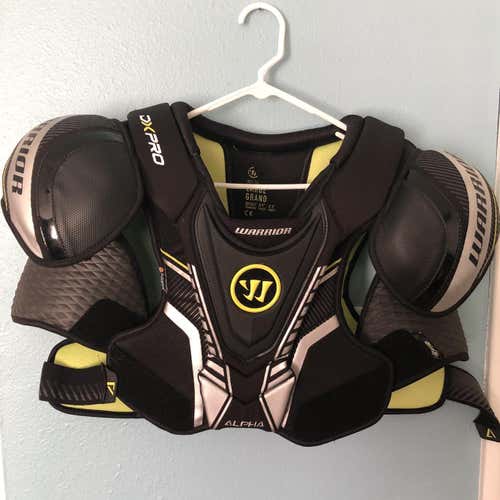 Alpha DX Pro Shoulder Pads Senior