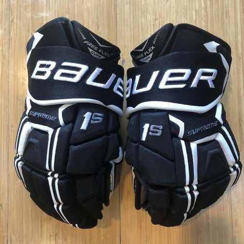 Brand New Supreme 1S Gloves 14”