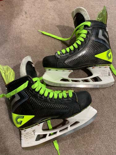 Graf Ultra G9035 Hockey Skates Senior Size 7