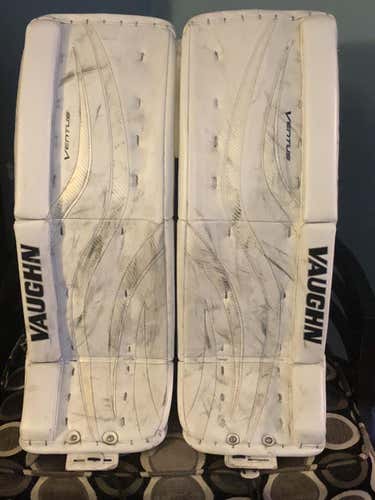Vaughn Ventus LT88 Goalie Leg Pads Intermediate