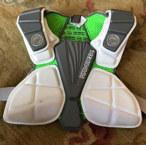 Maverik Max Speed Shoulder Pads Medium *excellent condition*