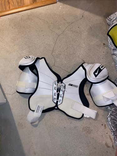 New Pro Vintage Shoulder Pads Senior