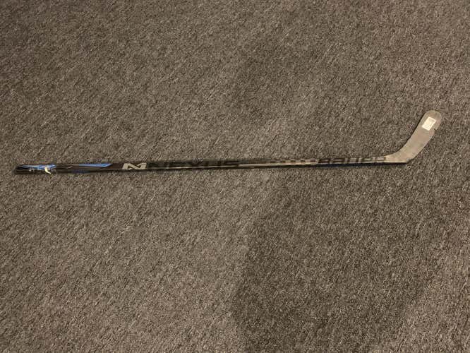 Bauer Nexus 8000 Hockey Stick Lefty Heel Senior