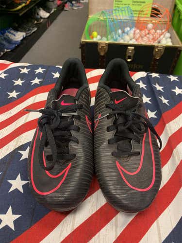 Girls Mercurial Vapor Cleats Size 3.5 139459