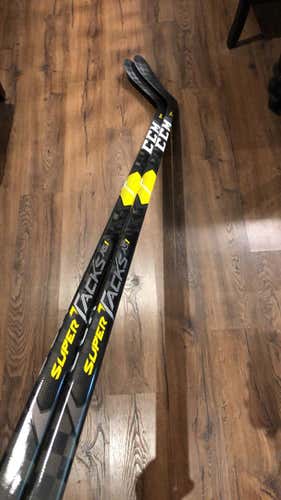 2 pack - CCM Supertack AS1 LH 85 Flex P28