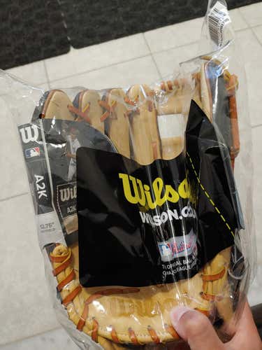 2020 Wilson A2K 1799 12.75" Glove - Left Handed Throw