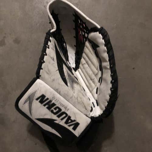 Vaughn Velocity V4 Junior Glove
