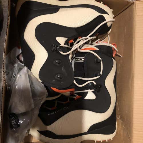 Salomon Boots Size 5