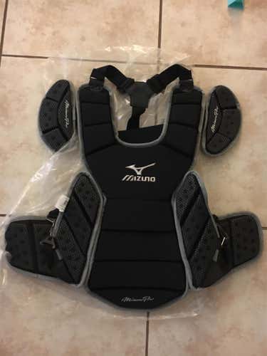 New Pro Chest Protector Adult
