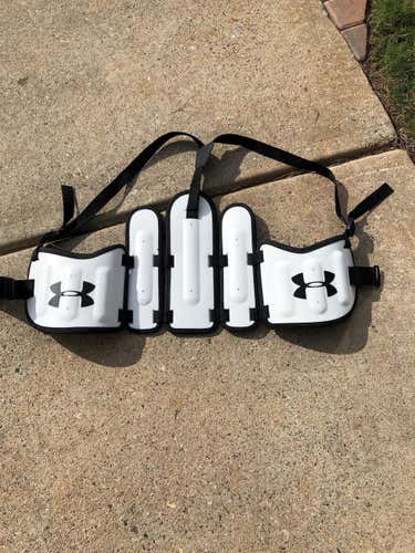 New Without Tags Under Armour Kidney/rib Pads