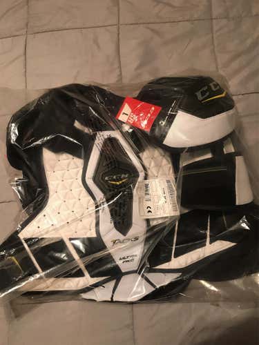 CCM Ultra Tacks Pro Shoulder Pads Senior Large NWT