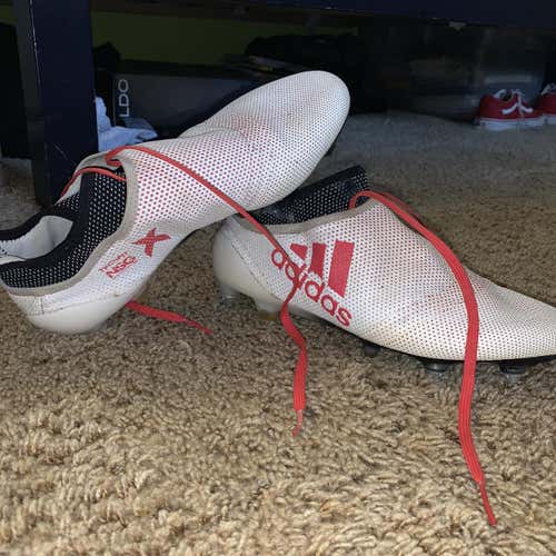 Laceless X 17+ Cleats