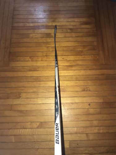 Vapor 1X Hockey Stick Lefty Mid Junior