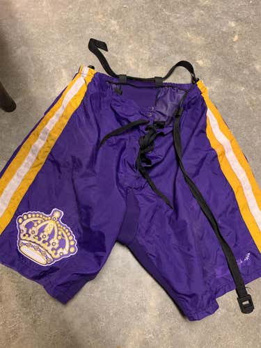 Senior Large Monarchs Shell