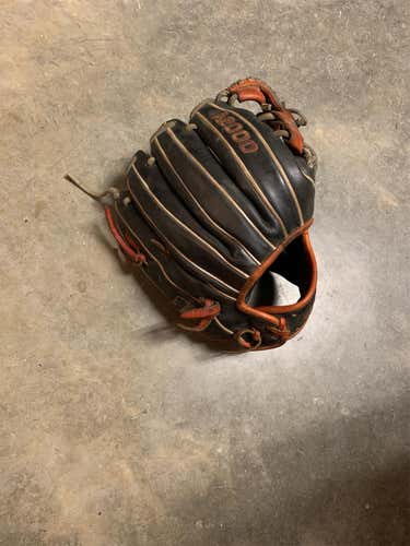 A2000 Baseball Glove