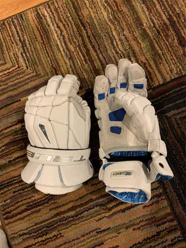 TRUE Frequency Lacrosse Gloves