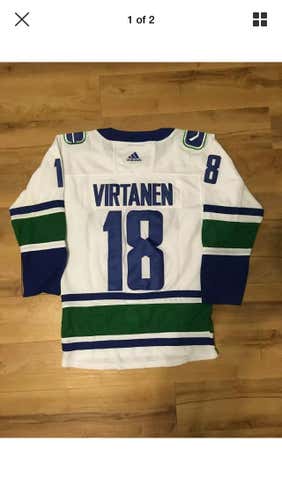Jake Virtanen Vancouver Canucks Jersey Small