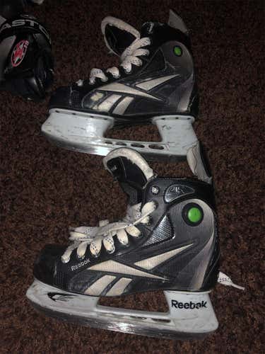 4k Hockey Skates Youth  Size 5