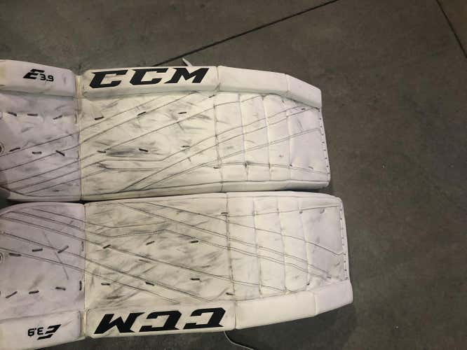 33" CCM Extreme Flex E3.9 Goalie Leg Pads Senior